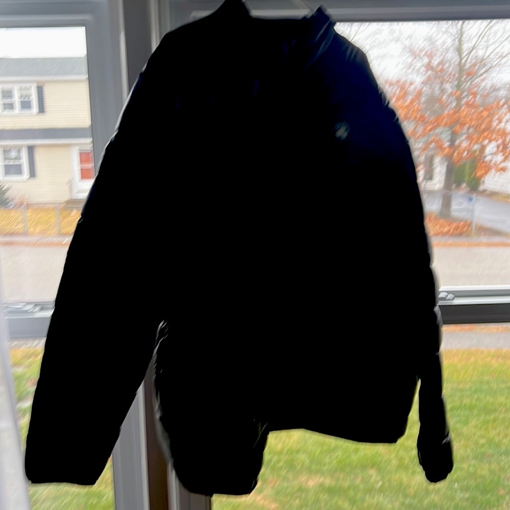 3xl Celtics bubble jacket. Fits more like a 2xl.